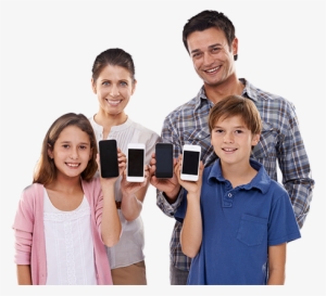 Family Using An R2l On Their Smart Phones Reducing - Family With Cell Phones #300