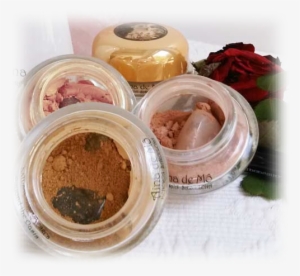 Mineral Makeup And Natural Cosmetics - Cosmetics #1077445