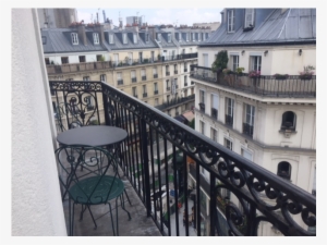 Downtown Paris Flat With Balcony - Balcony #1213398