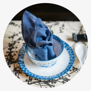 Here One Is Able To Enjoy The Best Of Our History, - Blue And White Porcelain #1323439