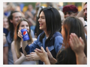 Kendall Jenner Is A Scam - Kendall Jenner Pepsi Ad #1666557