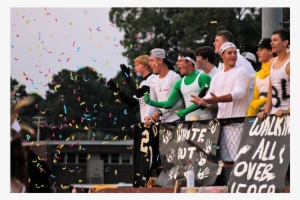 Close - Student Section #1976037