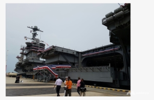 Us Aircraft Carrier In Singapore To Complement Naval - Battlecruiser #2203445