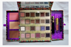 Tarte Tarteist Trove Makeup Kit Holiday Collector's - Tarte Tarteist Trove Collector's Set #2510661