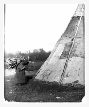 Tribal Woman With Bundle Of Wood On Shoulders, Standing - Sail #2578702