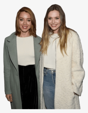 Aubrey Plaza And Elizabeth Olsen On Ingrid Goes West, - Formal Wear #2726402