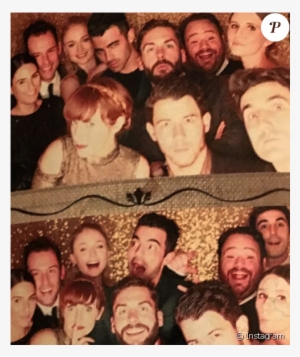 Nick Jonas Ainsi Que Son Frère Joe Accompagné De Sa - Joe Jonas #2788405