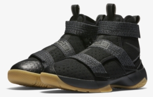 Young Athlete's Version Of The Lebron Zoom Solider - Youth Nike Lebron Soldier 10 #2865430
