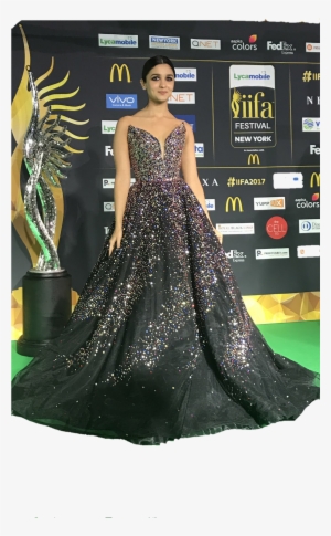 Alia Bhatt Attends Iifa Rocks 2017 Event - Alia Bhatt Iifa 2017 #3104903