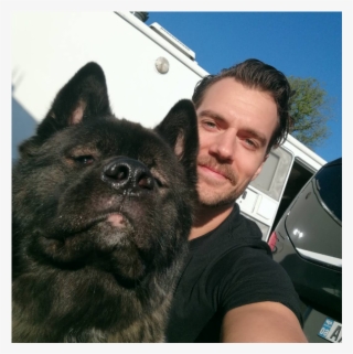 Henry Cavill Pose Avec Son Chien, Kal-el, Un Sublime - Henry Cavill Kal El #3241386