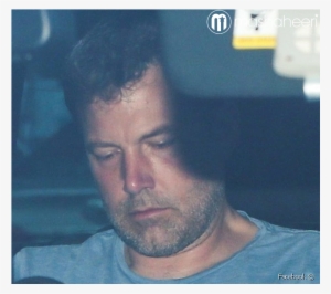 Ben Affleck مدمن على الكحول وزوجته إلى جانبه في هذه - Ben Affleck Going To Rehab #3276342