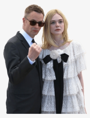 Nicolas Winding Refn And Elle Fanning On Neon Demon, - Nicolas Winding Refn Cannes 2016 #3298078