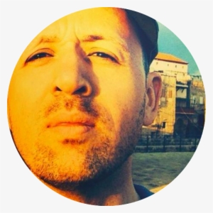 Splzfg3vrd2zxgzggbt9 Large Avatar-round - Self-portrait #3311490