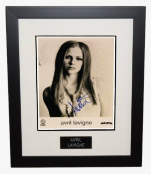 Avril Lavigne Signed 8×10 Photograph - Avril Lavigne #3379813