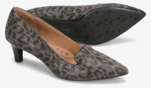 Pair Shot Image Of The Vesper Shoe - Basic Pump #3813447