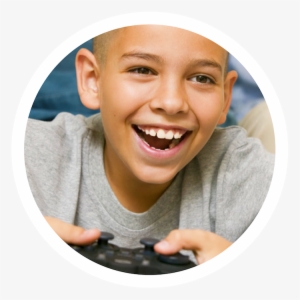 Office Contests And Events - Niño Feliz Jugando Videojuegos #3857684