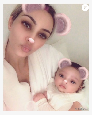 Kim Kardashian Présente Sa Fille Chicago, Née Par Mère - Kim Kardashian Baby 2018 #3958808 Kim Kardashian Présente Sa Fille Chicago, Née Par Mère - Kim Kardashian Baby 2018 #3958808