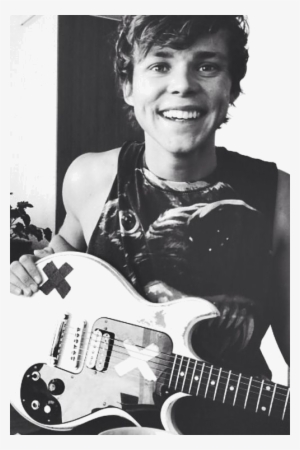Ashton Irwin - Ashton Irwin Necklace W/ Guitar Charm 5sos 5 Seconds #3962377 Ashton Irwin - Ashton Irwin Necklace W/ Guitar Charm 5sos 5 Seconds #3962377