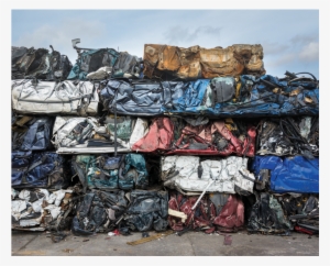 About Three And A Half Years Ago, Bordeau Metals Reached - Carro Prensado Ferro Velho #3968653