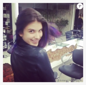 Giovanna Grigio Corta O Cabelo E Faz Mechas Coloridas - Cabelo Da Giovanna Grigio #4028425