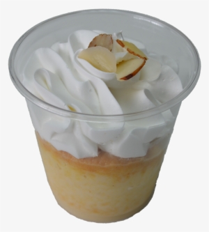 Esponjoso Bizcocho Bañado En Tres Leches Decorado Con - Verrine #4119861