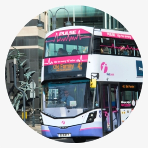 Over The Summer Photographer Mat Dale And Writer Katie - First Bus Leeds #4221858