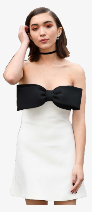 Report Abuse - Paris #447767