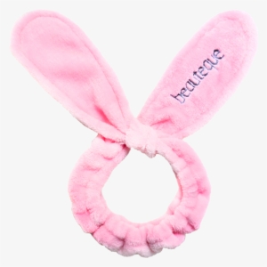 Ear #4404861