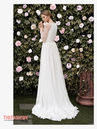 Simple And Elegant Wedding Gown #4519883