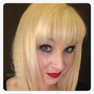 Makeup Artist & Hair Stylistmarisa Has Been A Makeup - Cosmetics #4662931