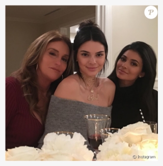Caitlyn, Kendall Et Kylie Jenner Se Retrouvent Pour - Kylie Jenner Caitlyn Jenner Relationship #4760280
