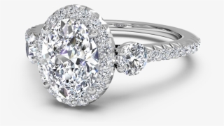 Top 5 Engagement Rings For The Glamour Girl #5148266