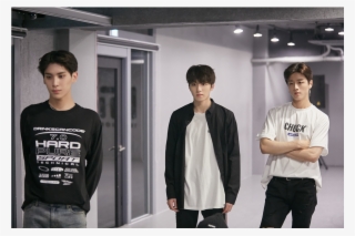 8 Aug - Now Or Never #5930129