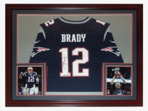 Tom Brady Autographed New England Patriots #635557 Tom Brady Autographed New England Patriots #635557