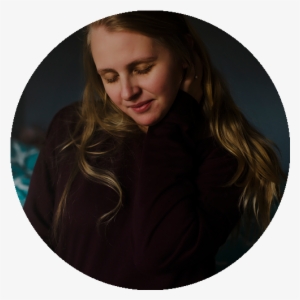 About Cecily Meet The Photographer #689608