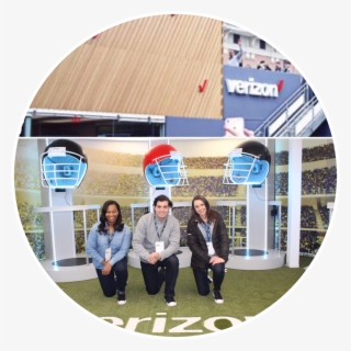 Verizon Specialists Spent Two Weeks In Houston Training #7270438