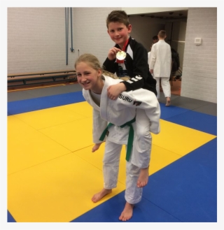 Nintai Fors In De Prijzen Op Het Mens-sana Toernooi #7392820