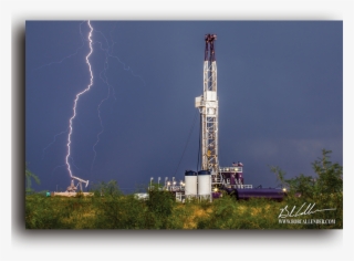 The Photograph Captures The Lightning Strike #7524945