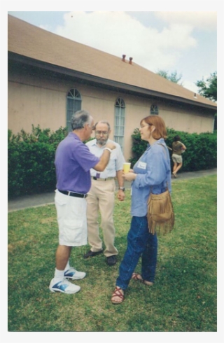 Uu 2006 05b640 - Backyard #7587355