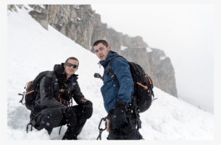 Nick Jonas Fica Só De Cueca E Encara Desafio Congelante - Nick Jonas With Bear Grylls #7668696
