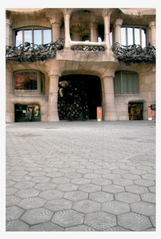 Panot Gaudí Pavimento Exterior Vibroprensado De Antoni - Casa Mila #7712278
