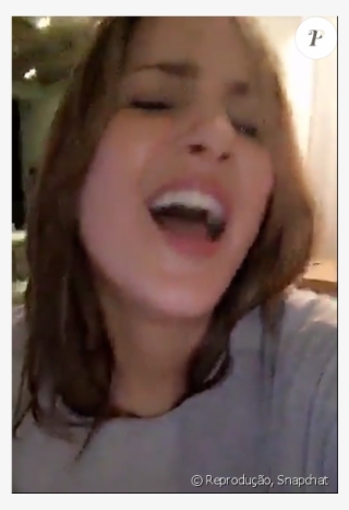 Além De Dançar, A Cantora Claudia Leitte Cantou Sua - Tongue #7772057 Além De Dançar, A Cantora Claudia Leitte Cantou Sua - Tongue #7772057