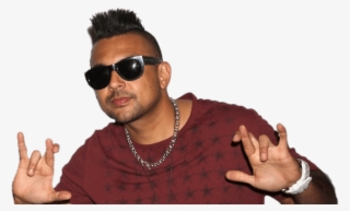 Sean Paul Silver Necklace - Sean Paul Png #7801211
