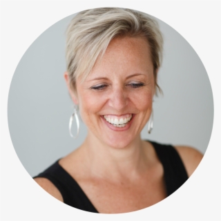 Sharon Pope Round - Woman #7822206