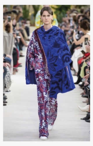 Dresses As Expression Of Freedom - Valentino #7961096