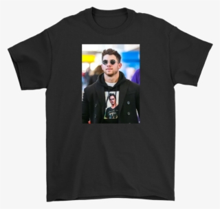 Nick Jonas Wearing A Shirt Of John Stamos Wearing A - Friendship Printed Shirt #7990991