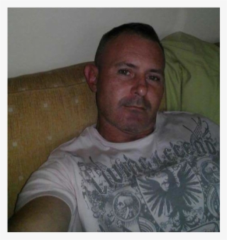 It Happens In Your Office, In Circles Of Friends & - Sitting #8125277