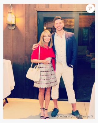 Laurie Eastwood Avec Son Fils Lowell Thomas Iv - Formal Wear #8237989