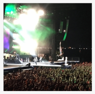 Guns N' Roses Fans Furious With Organisers Lamc Over - Rock Concert #8377247