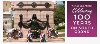 The Compton Hill Water Tower Is One Of Only Seven Surviving - Palace #8390013